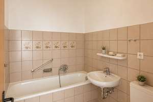 Frisch renovierte 2,5 Zimmer Wohnung im gepflegten Mehrfamilienhaus! – II Schockenhecke 32, 45329 Karnap, Essen – Vorschaubild 9