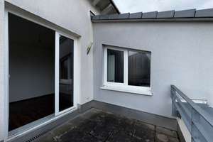 PET FRIENDLY 2011 DUPLEX HOUSE! 
approx. 166 m², 4.5-Room, 3.5-Bed, 2.25-Bath, Garage and Parking – Die vollständige Adresse der Immobilie erhältst du vom Anbieter., 65205 Erbenheim, Wiesbaden – Vorschaubild 21