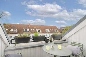 Ohne Makler: Lichtdurchflutete Maisonette- Endetage mit Galerieebene und Loggia – Die vollständige Adresse der Immobilie erhältst du vom Anbieter., 22335 Fuhlsbüttel, Hamburg – Vorschaubild 3
