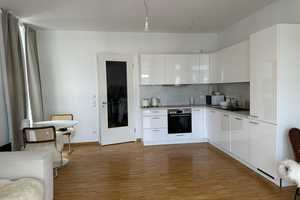 Schöne 2 Zimmer-Whg mit Balkon direkt am Schlosspark Charlottenburg – Sophie-Charlotten-Straße 117, 14059 Berlin – Vorschaubild 2