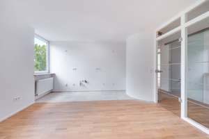 AIGNER - Frisch sanierte Maisonettewohnung mit Süd-Loggia in Milbertshofen – Die vollständige Adresse der Immobilie erhältst du vom Anbieter., 80807 Milbertshofen, München – Vorschaubild 2