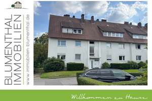 Renovierungsbedürftige Eigentumswohnung im 1. OG mit Balkon und Gartenstück