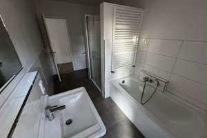 Moderne 2-Zimmer-Erdgeschosswohnung mit Terrasse & Außenstellplatz zur Nachmiete – 26125 Nadorst, Oldenburg (Oldenburg) – Vorschaubild 3