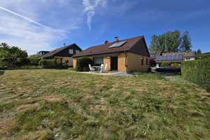 Freistehendes EFH mit großem Garten, Keller und Garage in Magstadt zu verkaufen... – Forchenweg 4, 71106 Böblingen (Kreis) – Vorschaubild 1