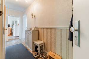 Schöne 2-Zimmer-Wohnung mit Einbauküche, Kamin im Wohnzimmer, eigenem Gartenanteil und Loggia – Die vollständige Adresse der Immobilie erhältst du vom Anbieter., 24116 Schreventeich, Kiel – Vorschaubild 2