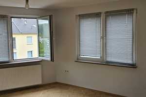 Helle 2-Zimmer-Wohnung und attraktive große Diele in Wuppertal – Wuppertal – Vorschaubild 2