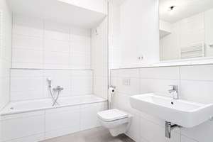 Großzügige Wohnung mit Wintergarten und Balkon sucht Mieter: 3-Zimmer, 119m² – Konrad-Adenauer-Ring 1a, 65187 Rheingauviertel / Hollerborn, Wiesbaden – Vorschaubild 16
