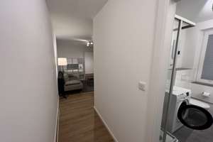 Möblierte, neuwertige 1-Zimmer-Wohnung mit EBK (ALL-IN-MIETE) – Fürstenwall 192, 40217 Friedrichstadt, Düsseldorf – Vorschaubild 8