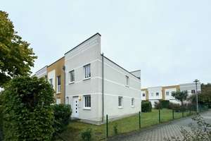 Reihenendhaus im Bornstedter Feld ab 15. November 2025 – Paul-Engelhard-Straße 81b, 14469 Bornstedt, Potsdam – Vorschaubild 1