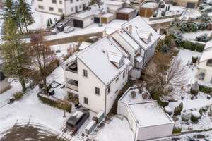 Da ist es.
Mehrfamilienhaus in Elchingen (Thalfingen)
Sechs Wohnungen|2 Garagen|STP. Globalverkauf – Lerchenweg 12, 89275 Elchingen – Vorschaubild 1