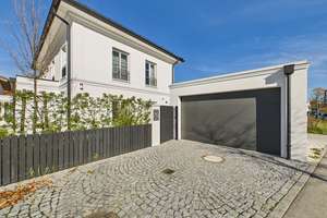 Repräsentative Stadtvilla – Architektur & Technik auf höchstem Niveau – Die vollständige Adresse der Immobilie erhältst du vom Anbieter., 84034 West, Landshut – Vorschaubild 4