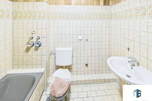 Großzügige 3-Zimmer-Wohnung mit zwei Loggien, Carport, Keller und viel Potenzial in Mainz-Hechtsheim – Die vollständige Adresse der Immobilie erhältst du vom Anbieter., 55129 Hechtsheim, Mainz – Vorschaubild 11