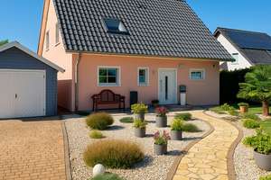 Elegantes  Wohnen in Langenfeld. Villa auf 3200 m² Grundstück – Die vollständige Adresse der Immobilie erhältst du vom Anbieter., 40764 Langenfeld (Rheinland) – Vorschaubild 1