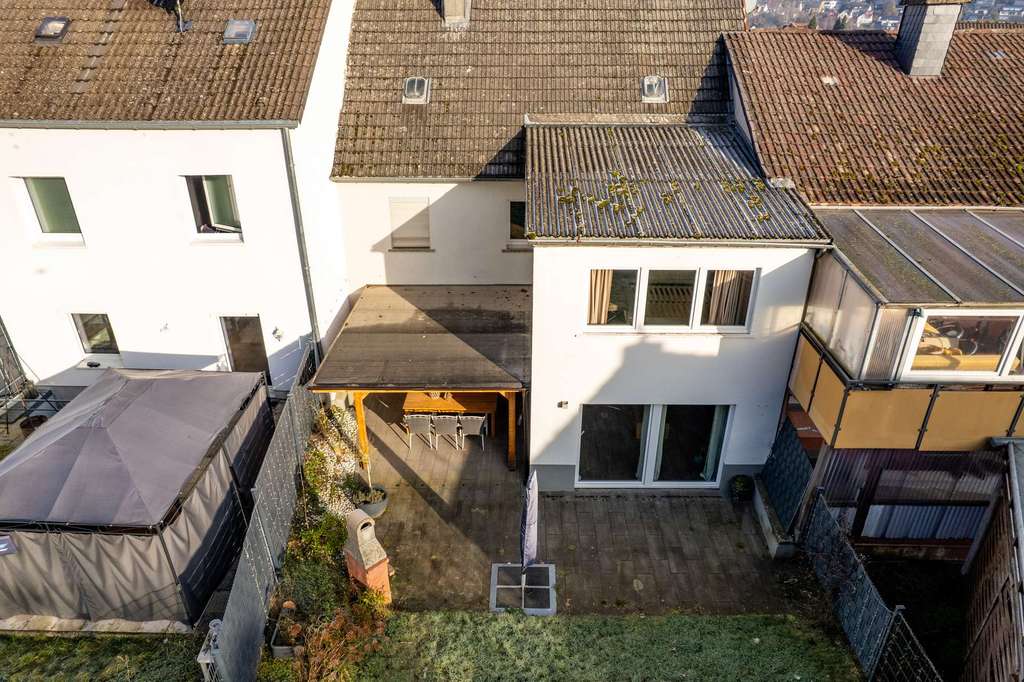 Immobilie in Daun - *** Schönes Reihenmittelhaus zentral in Daun gelegen mit Garten und Stellplatz*** - Bild 1