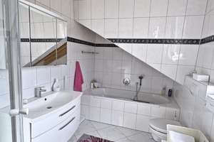  Gepflegtes, lichtdurchflutetes Reiheneckhaus mit Terrasse, Garage & separatem Apartment – Mönnigstraße 1a, 50737 Longerich, Köln – Vorschaubild 14