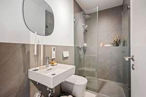 Exklusives Penthouse mit über den Dächern von Wiesbaden – Die vollständige Adresse der Immobilie erhältst du vom Anbieter., 65189 Südost, Wiesbaden – Vorschaubild 8