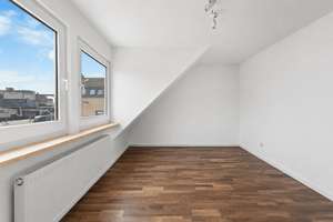 Wohnen auf zwei Ebenen – großzügige Maisonettewohnung mit Balkon und zwei Garagen in Bremen-Walle – Die vollständige Adresse der Immobilie erhältst du vom Anbieter., 28219 Walle (Ortsteil), Bremen – Vorschaubild 11