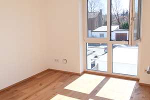 Frei ab 01.08.2026! Exklusive 5 Zi. Whg auf 3 Ebenen mit 117m² Süd-West-Garten &  35 m² Terrasse – Die vollständige Adresse der Immobilie erhältst du vom Anbieter., 81827 Waldtrudering, München – Vorschaubild 10