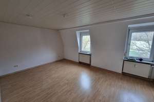 Gepflegte 2 ZBK-Wohnung mit Balkon