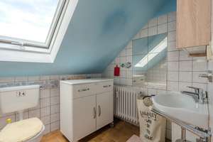 Exklusives Angebot für Kapitalanleger: Vermietete Dachgeschosswohnung mit Balkon & Stellplatz – Die vollständige Adresse der Immobilie erhältst du vom Anbieter., 72766 Sondelfingen, Reutlingen – Vorschaubild 5