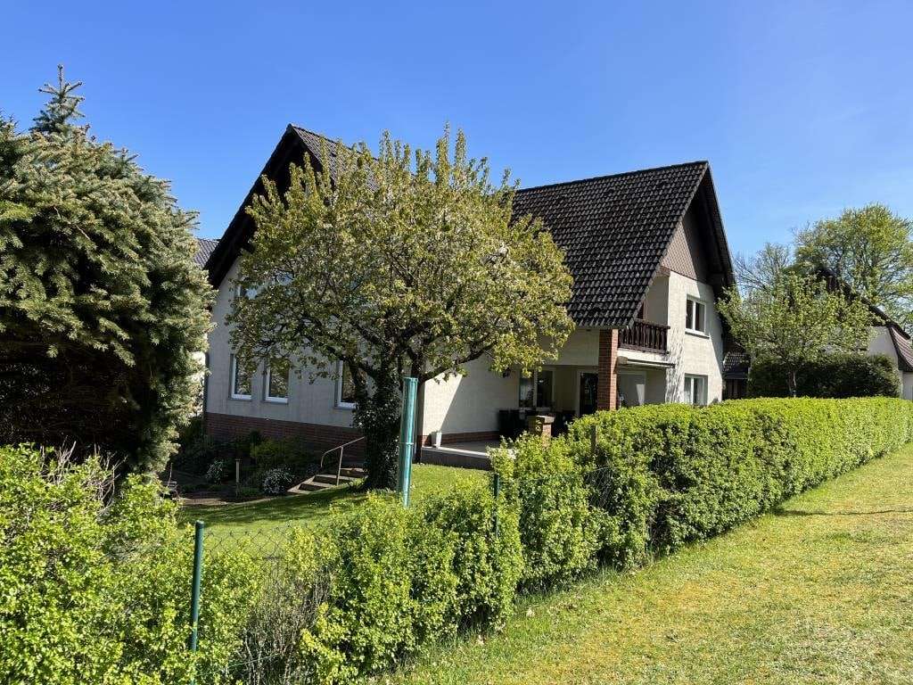 Immobilie in Parchim - Charmantes Einfamilienhaus mit Einliegerwohnung  - Bild 1