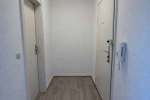 Gemütliche 1-Zimmer-Wohnung mit Balkon  in Duisburg-Rheinhausen – ca. 38 m² – Friedrich-Ebert-Straße 34, 47226 Hochemmerich, Duisburg – Vorschaubild 3