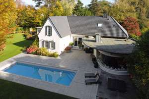 Villa mit Parkgrundstück und Außenschwimmbad in Meerbusch - Büderich – Die vollständige Adresse der Immobilie erhältst du vom Anbieter., 40667 Meerbusch – Vorschaubild 35