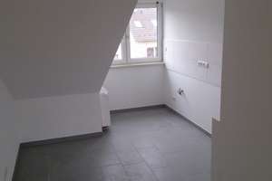 Renovierte 2-Zimmer Dachgeschoßwohnung (II.Etage),mit Panoramablick (60m²) – Am Bleidriesch 20, 53129 Dottendorf, Bonn – Vorschaubild 3