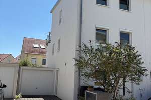 Markt Schwaben Bhf(S2/RB40 ) 3min fußläufig! 15min am Ostbahnhof – Emerenz-Meier-Straße 29, 85570 Markt Schwaben – Vorschaubild 1