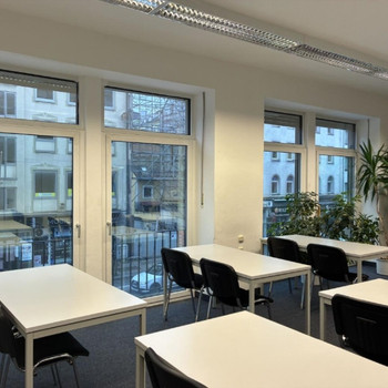 STOCK - Zentral | Effizient | Hauptbahnhof