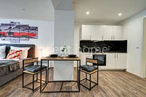 MÖBLIERT - MODERN UND ZENTRAL  Business-Apartment im Echaz Center Reutlingen