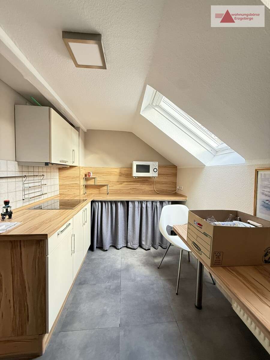 Immobilie in Lichtenstein/Sachsen - Wohnen, vermieten & Gewerbe: Stadthaus mit Kamin, Balkon und Garten in Lichtenstein (Zwickau) - Bild 8