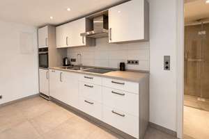 Stadtvilla mit Einliegerwohnung in Frankfurt 2 Garagen,2 Stellplätzen, Terrasse & Garten – 65931 Sindlingen, Frankfurt am Main – Vorschaubild 15