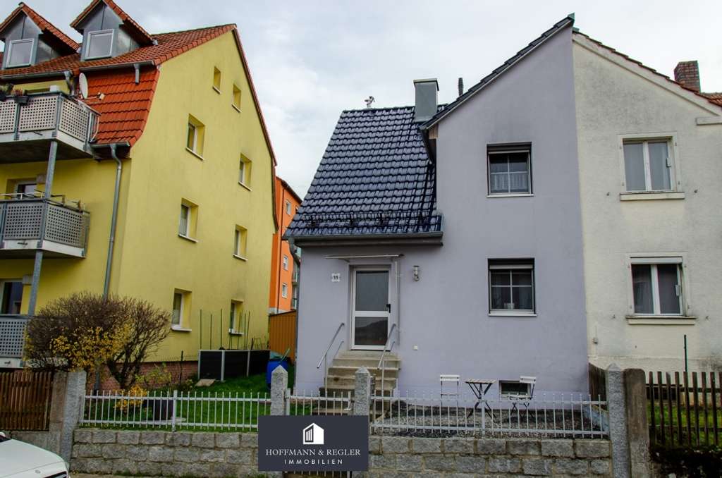 Immobilie in Pegnitz - Doppelhaushälfte in zentraler Lage von Pegnitz – Modernisiert & familienfreundlich - Bild 0