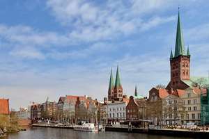 Altstadtwohnung direkt an der Trave – Blick auf Salzspeicher und Holstentor-Türme, 89 m², bezugsfrei – An der Obertrave 12, 23552 Innenstadt, Lübeck – Vorschaubild 21