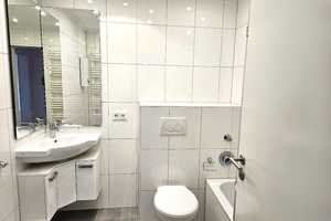 Für max.3 Personen!!! Frisch renoviert!  4 ZKB, XXL Balkon – Mannheim – Vorschaubild 6