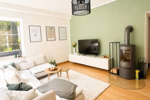 Tolle 3-Zimmer-Wohnung mit Garten, Kamin und moderner Einbauküche in Top-Lage – Moltkestraße 37, 24937 Stadtpark, Flensburg – Vorschaubild 2