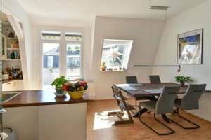Charmante Dachgeschoss-Maisonette-Wohnung
in Rüttenscheid – Die vollständige Adresse der Immobilie erhältst du vom Anbieter., 45131 Rüttenscheid, Essen – Vorschaubild 2