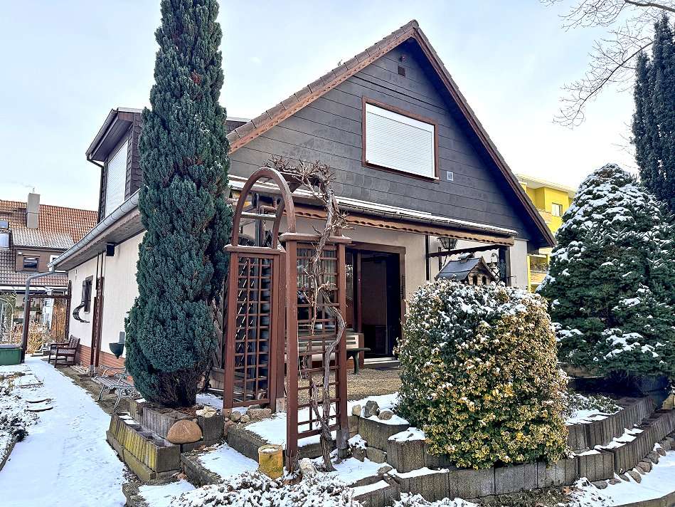 FRANK IMMOBILIEN - Kompaktes Einfamilienhaus mit An- und Umbaupotenzial!, Berlin – Bild 3