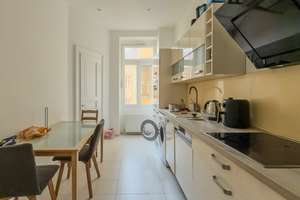 Sanierter Stilaltbau im Wiesbadener Westend mit zwei Balkonen – Yorckstraße 14, 65195 Westend / Bleichstraße, Wiesbaden – Vorschaubild 5
