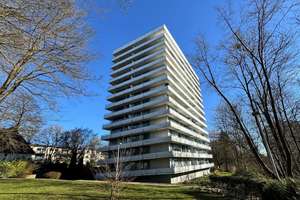 Attraktive Eigentumswohnung mit traumhaftem Weitblick in
Wuppertal – Die vollständige Adresse der Immobilie erhältst du vom Anbieter., 42109 Uellendahl-Katernberg, Wuppertal – Vorschaubild 1