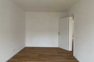 Perfekt geschnittene 4-Zimmer-Wohnung mit Einbauküche, Balkon (Loggia) und Gäste-Bad! – Biedenkopfer Str. 44-54, 13507 Berlin – Vorschaubild 15