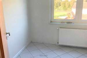 Charmante Dachgeschosswohnung mit Garage & Gartenanteil in Mülheim-Saarn! – 45481 Saarn, Mülheim an der Ruhr – Vorschaubild 3