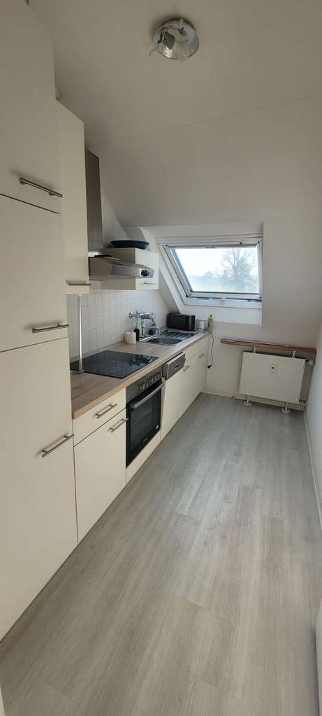 Immobilie in Bad Homburg vor der Höhe - Schöne 1 Zimmer Dachgeschoss-Wohnung in gepflegter Wohneinheit - Bild 0