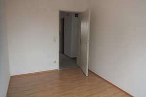Ruhiges 4 Zimmer Reihenmittelhaus mit Westterasse und Garten – Die vollständige Adresse der Immobilie erhältst du vom Anbieter., 86343 Königsbrunn – Vorschaubild 7