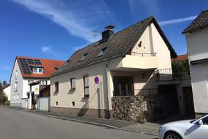 Großzügiges 1-Familienhaus in Wiesbaden-Kloppenheim