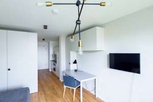  Möbliert 1 Zimmer Studio mit Aufzug und Balkon – Allee der Kosmonauten 25a, 10315 Lichtenberg (Ortsteil), Berlin – Vorschaubild 1