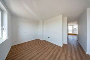 Traumhafte Dachgeschosswohnung mit Fußbodenheizung und zwei Terrassen im Erstbezug – 13599 Haselhorst, Berlin – Vorschaubild 10