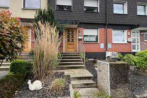 Tolles Reihenmittelhaus mit Garage in Dortmund – Die vollständige Adresse der Immobilie erhältst du vom Anbieter., 44289 Sölderholz, Dortmund – Vorschaubild 2