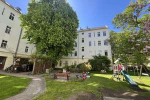 Lichtenberg: Apartment - Wohnung im Seitenflügel mit Potential – Die vollständige Adresse der Immobilie erhältst du vom Anbieter., 10315 Friedrichsfelde, Berlin – Vorschaubild 9